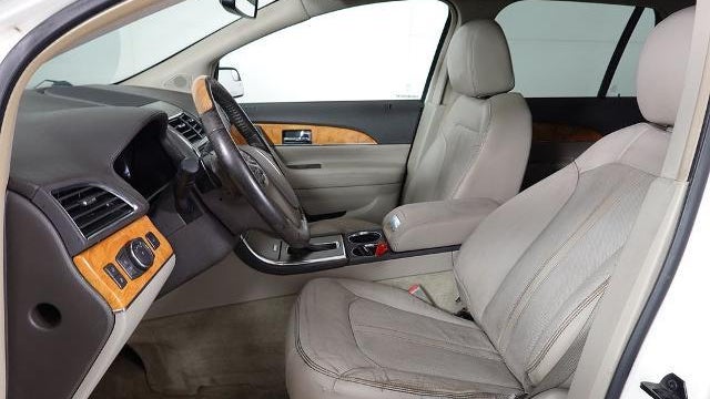 2013 Lincoln MKX Base