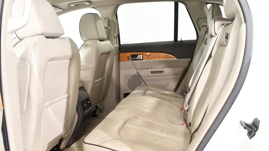 2015 Lincoln MKX Base