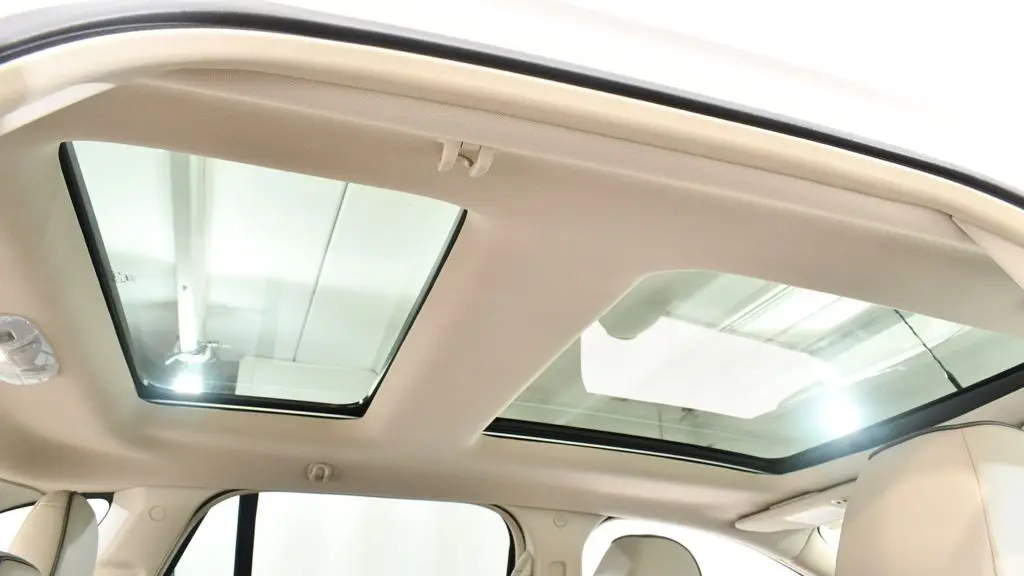 2015 Lincoln MKX Base