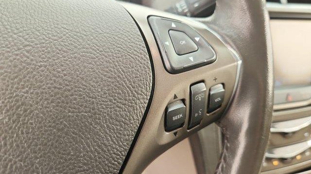2013 Lincoln MKX Base