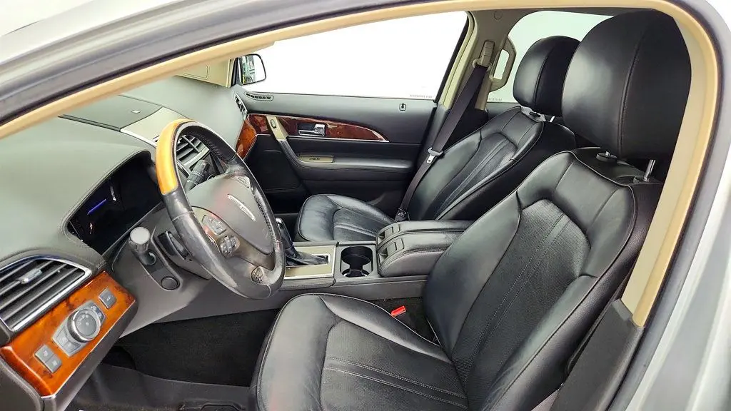 2013 Lincoln MKX - $7,995