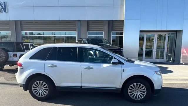 2013 Lincoln MKX Base