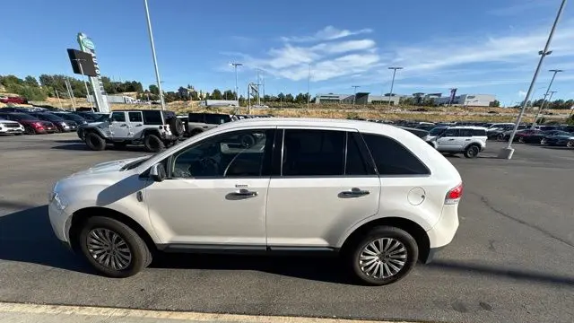 2013 Lincoln MKX Base