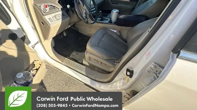 2013 Lincoln MKX Base