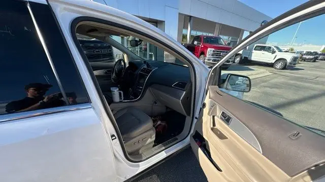 2013 Lincoln MKX Base