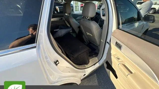 2013 Lincoln MKX Base