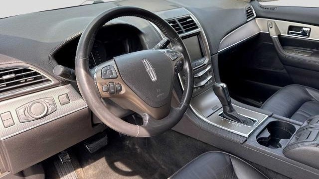 2013 Lincoln MKX Base