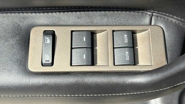 2013 Lincoln MKX Base