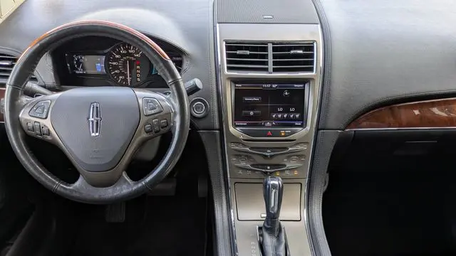 2014 Lincoln MKX Base