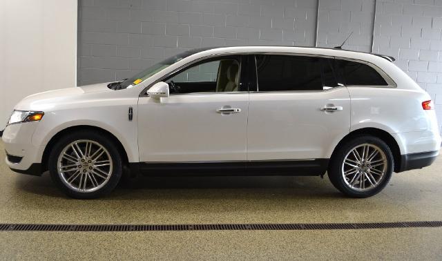 2019 Lincoln MKT - $17,595