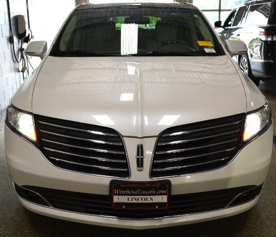 2019 Lincoln MKT - $17,595