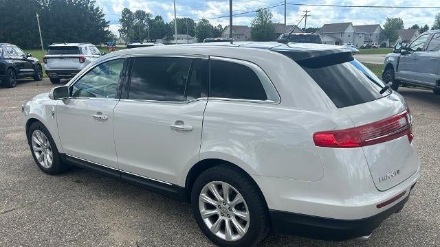 2019 Lincoln MKT Base