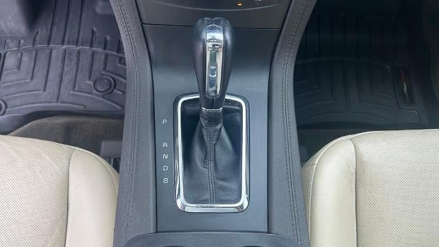 2019 Lincoln MKT Base