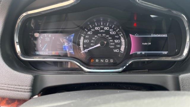 2019 Lincoln MKT Base