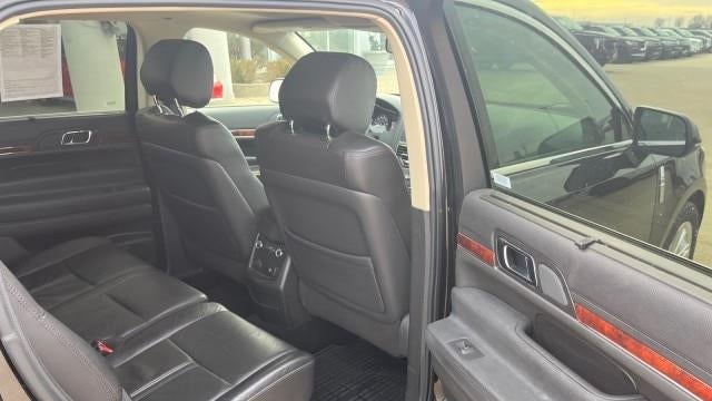 2019 Lincoln MKT Base