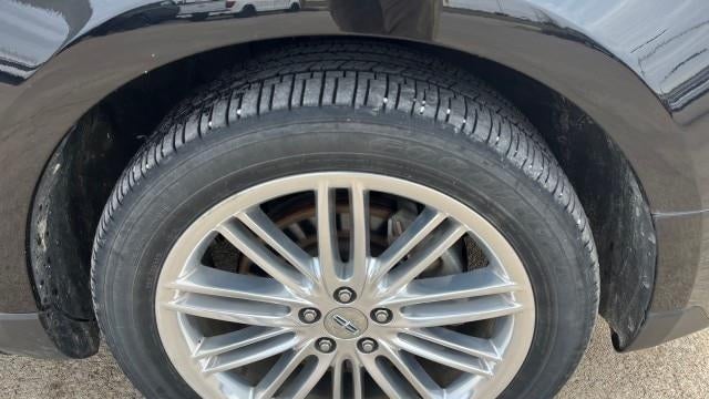 2019 Lincoln MKT Base