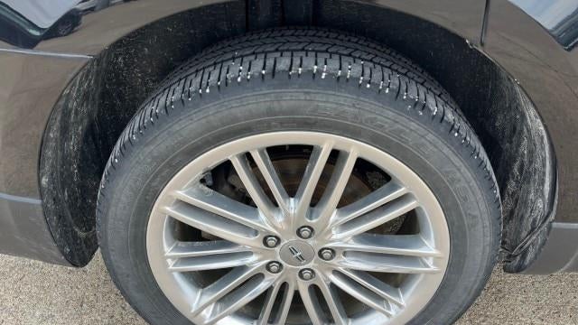 2019 Lincoln MKT Base