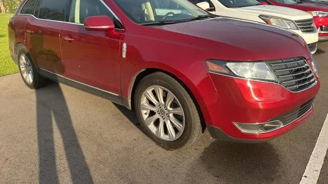 Preowned 2018 Lincoln MKT Reserve for Sale