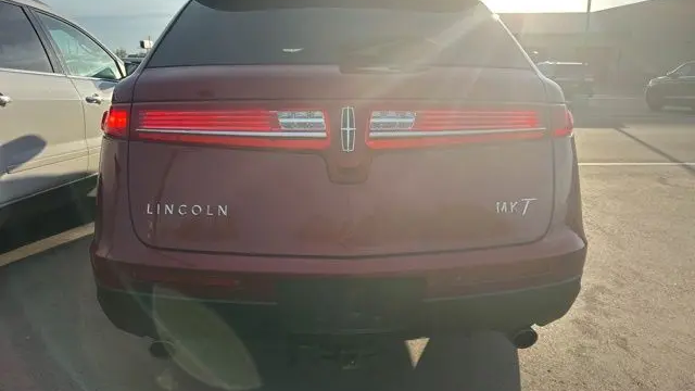 2018 Lincoln MKT Reserve