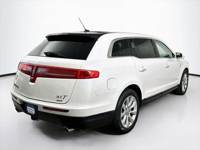 2014 Lincoln MKT - $8,579