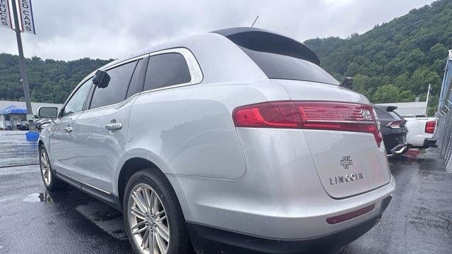 2019 Lincoln MKT Base