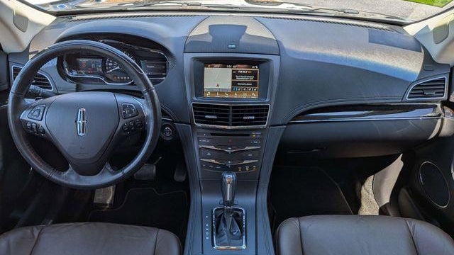 2018 Lincoln MKT Reserve