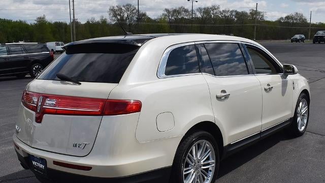 2018 Lincoln MKT Reserve