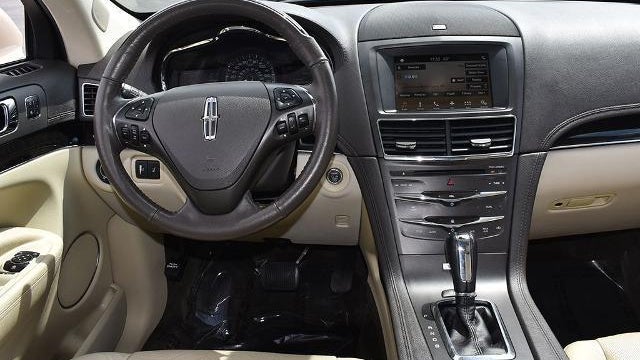 2018 Lincoln MKT Reserve
