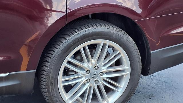 2019 Lincoln MKT Base