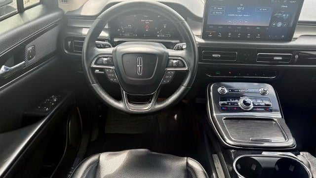 2022 Lincoln Nautilus Standard
