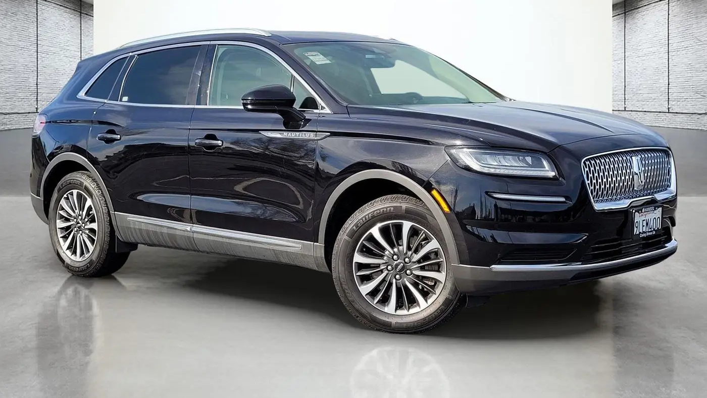 2023 Lincoln Nautilus Standard