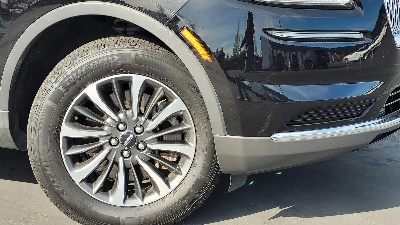 2023 Lincoln Nautilus Standard