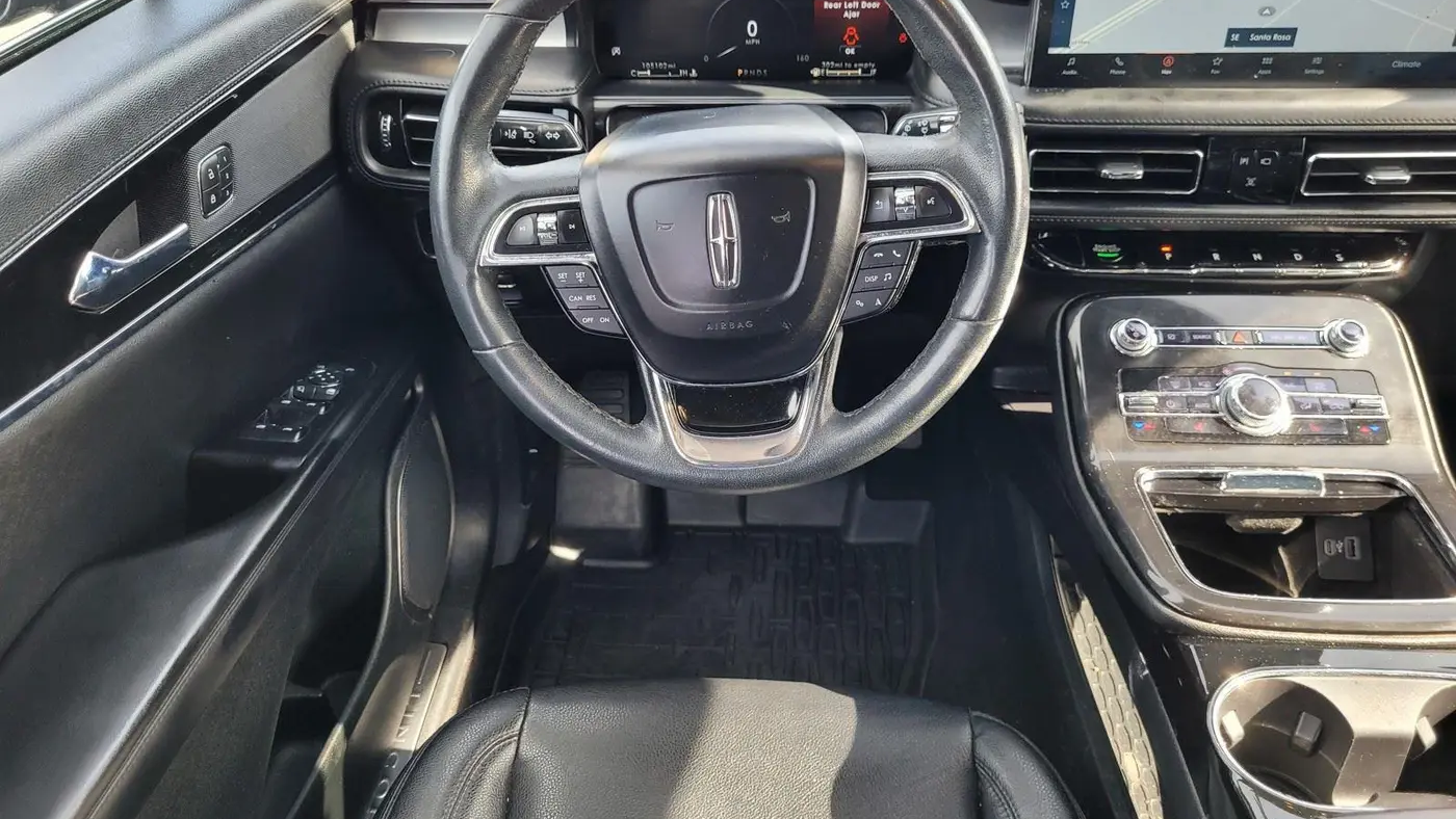 2023 Lincoln Nautilus Standard