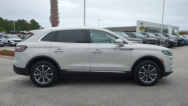 2023 Lincoln Nautilus Standard
