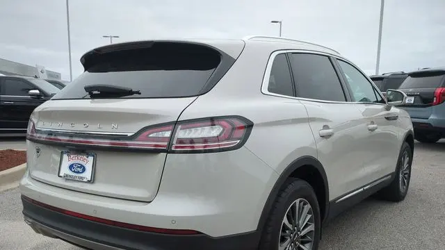 2023 Lincoln Nautilus Standard