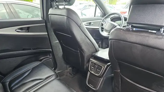 2019 Lincoln Nautilus Base