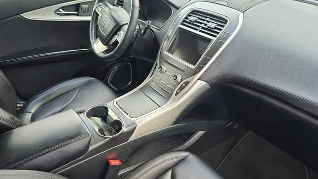 2019 Lincoln Nautilus Base