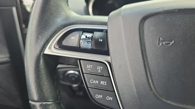 2019 Lincoln Nautilus Base