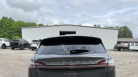 2022 Lincoln Nautilus Standard