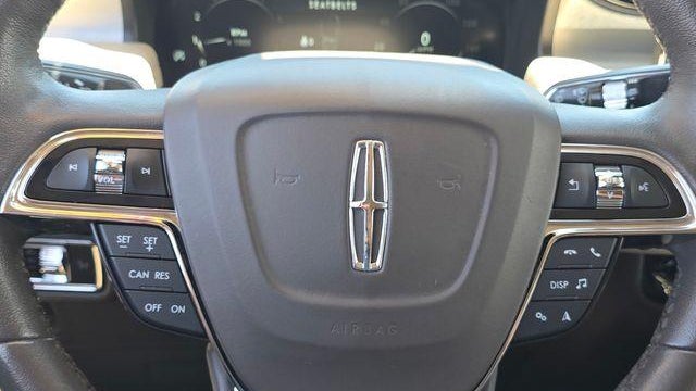 2022 Lincoln Nautilus Standard