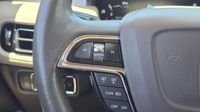 2022 Lincoln Nautilus Standard