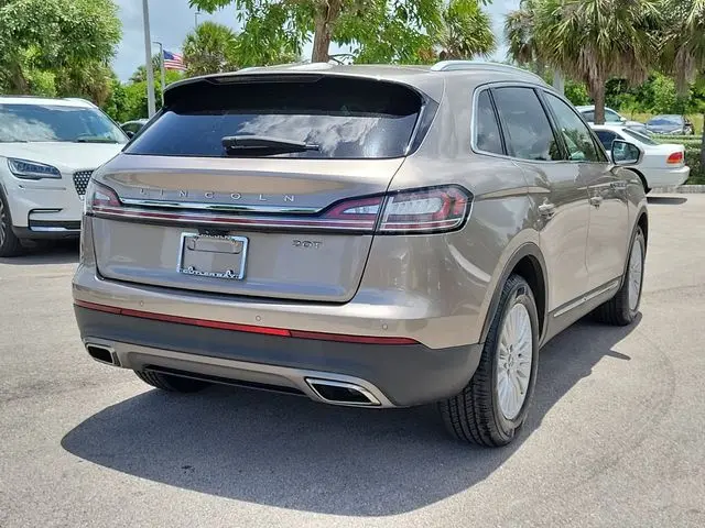 2019 Lincoln Nautilus - $19,990