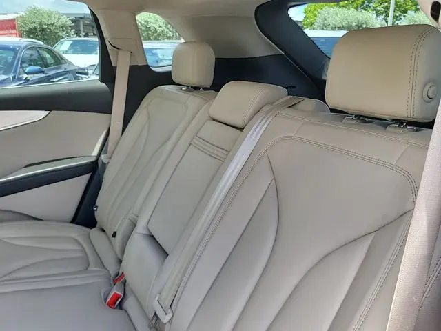 2019 Lincoln Nautilus - $19,990