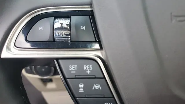 2021 Lincoln Nautilus Standard