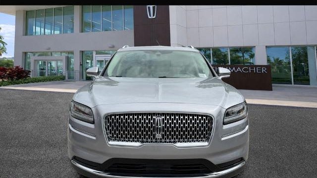 2022 Lincoln Nautilus Standard