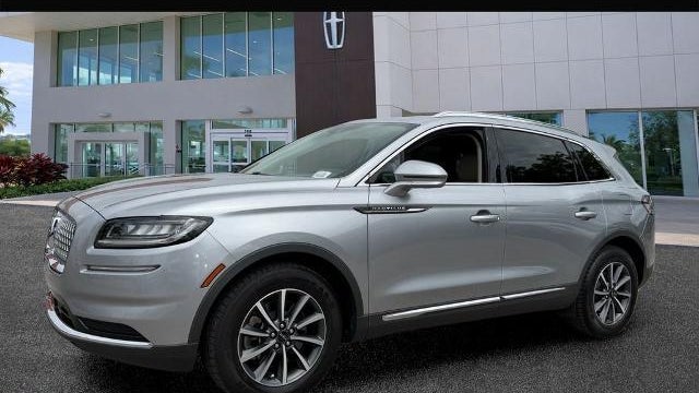 2022 Lincoln Nautilus Standard