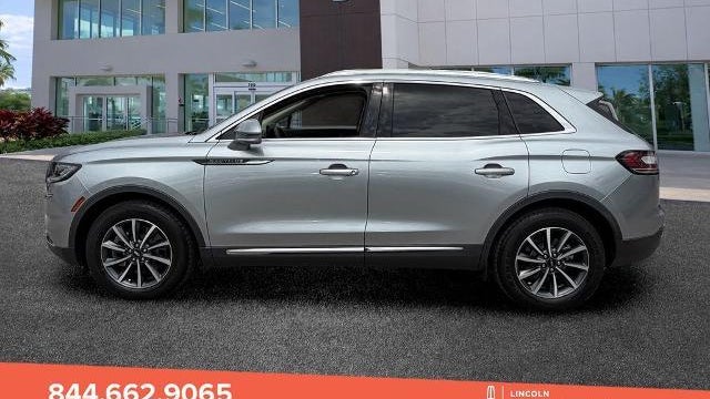 2022 Lincoln Nautilus Standard