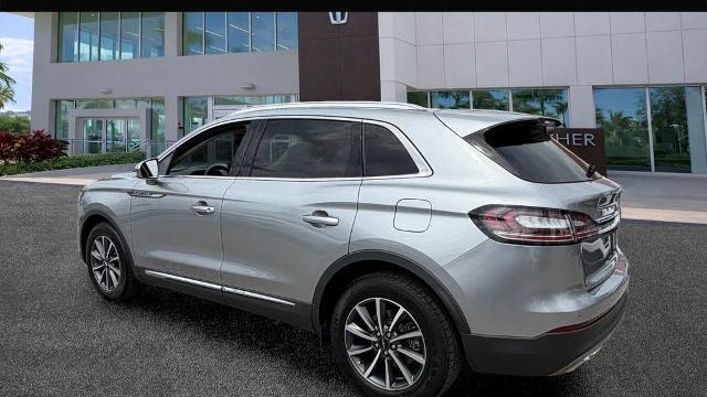 2022 Lincoln Nautilus Standard
