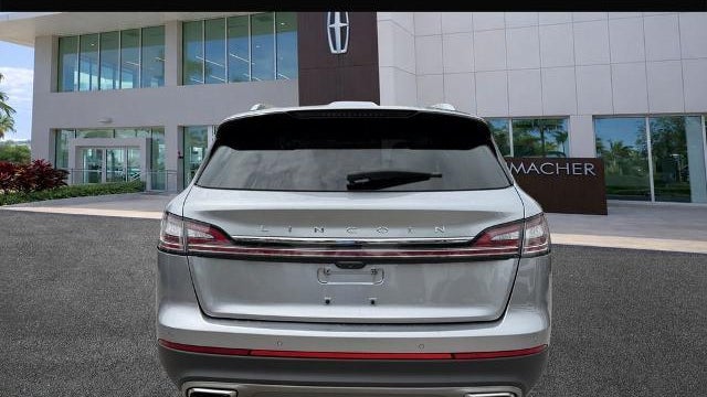 2022 Lincoln Nautilus Standard