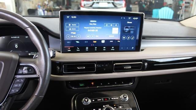 2022 Lincoln Nautilus Standard